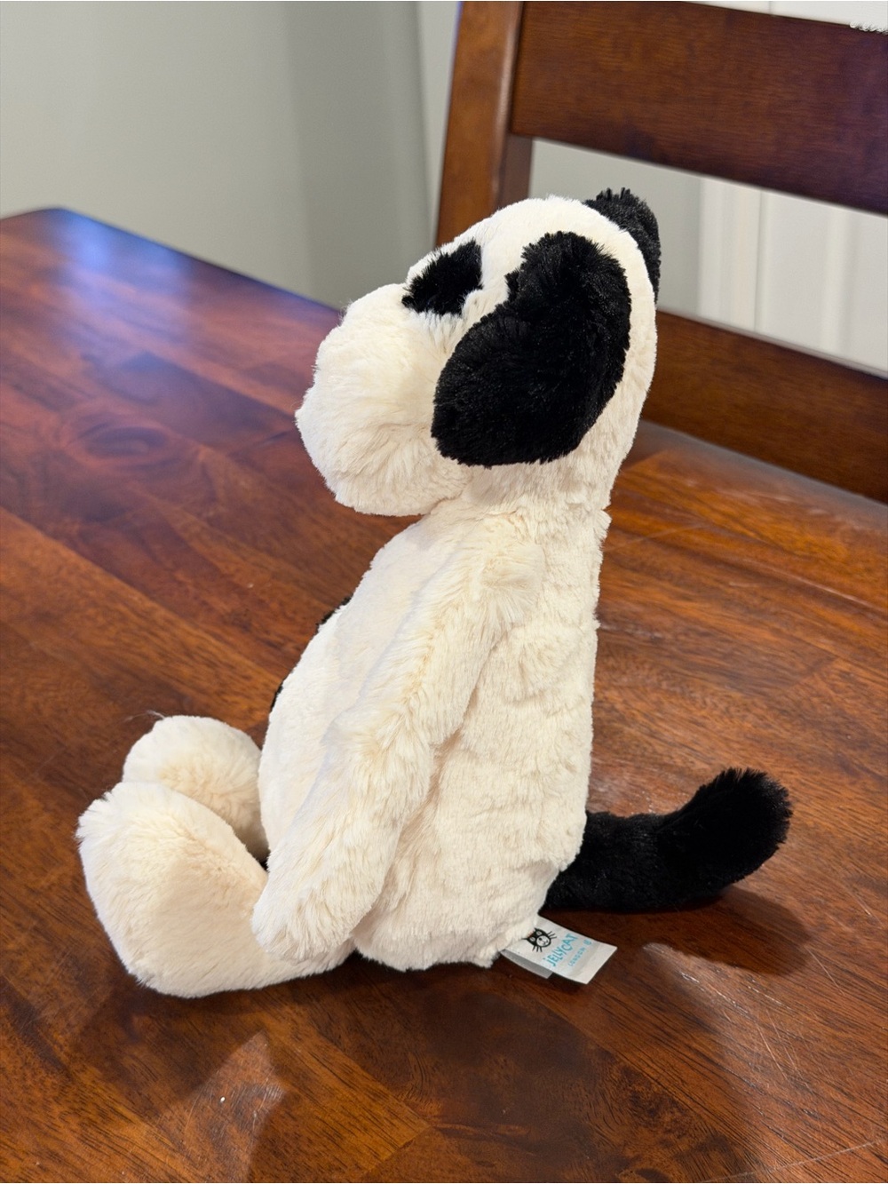 Jellycat Bashful Black & Cream Puppy - Picture 2 of 6